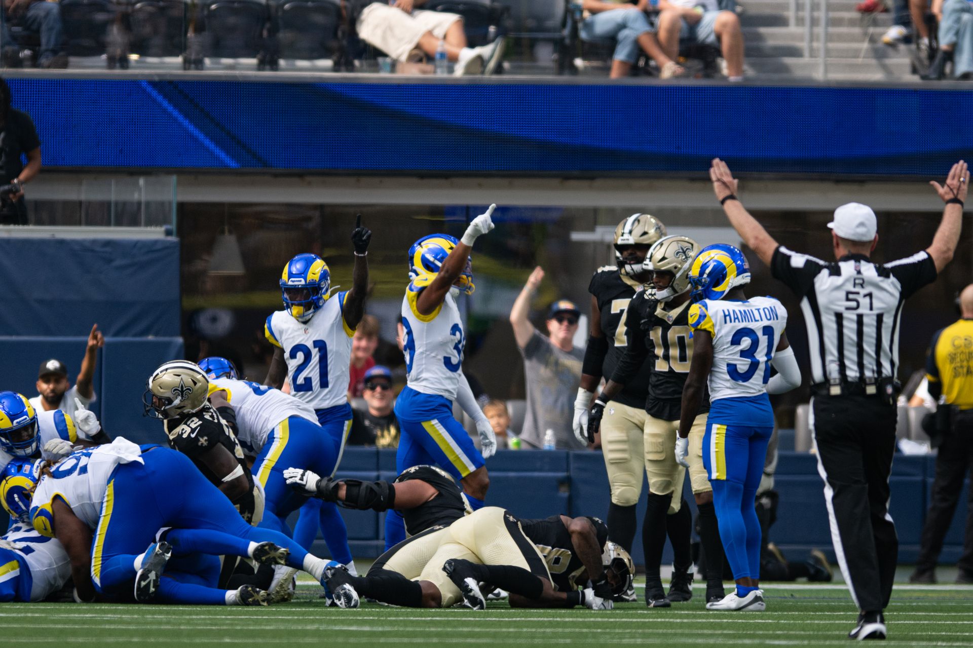 Saints fumble near the end zone in preseason game against Rams