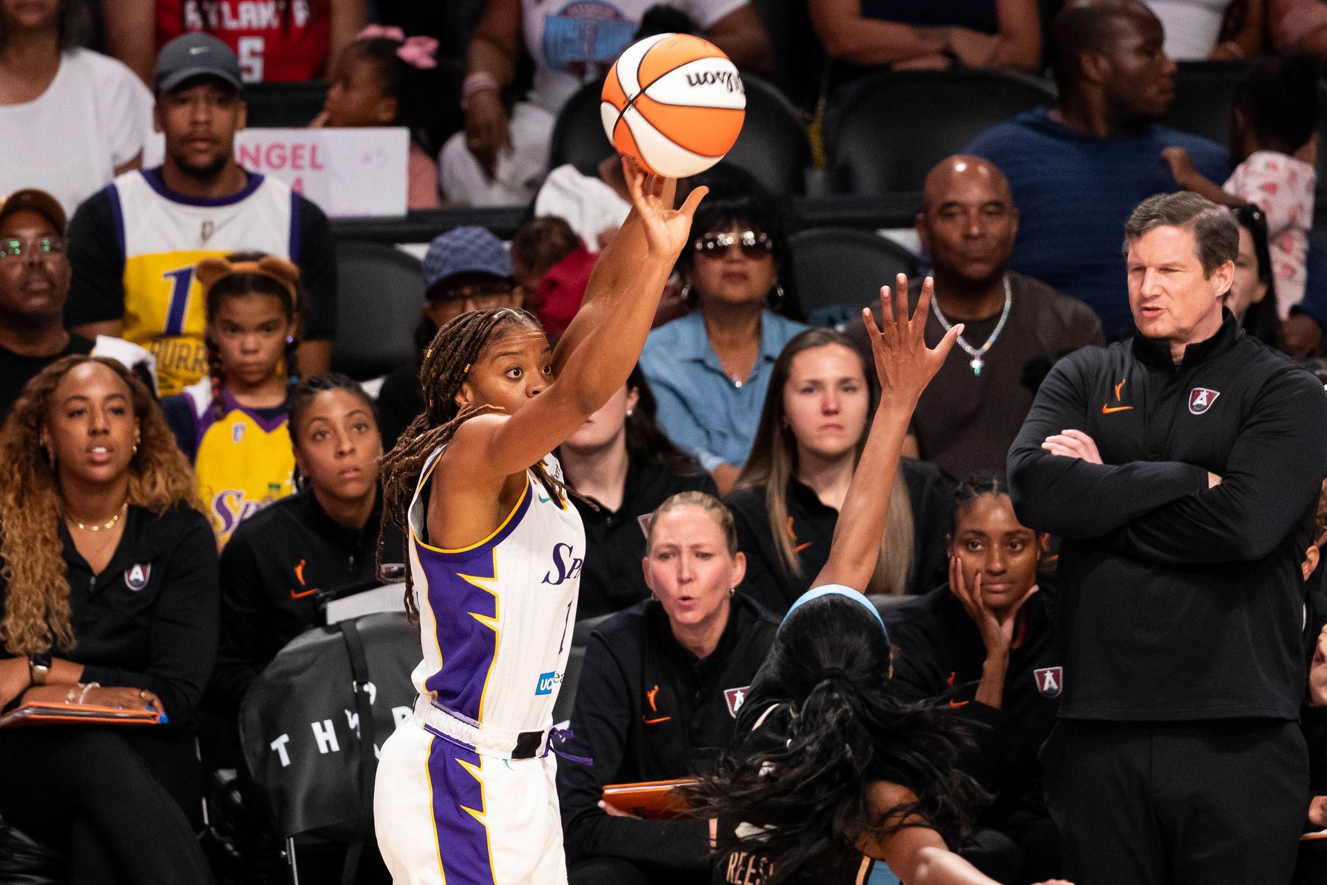 Monique Makani shoots during a game against Atlanta Dream