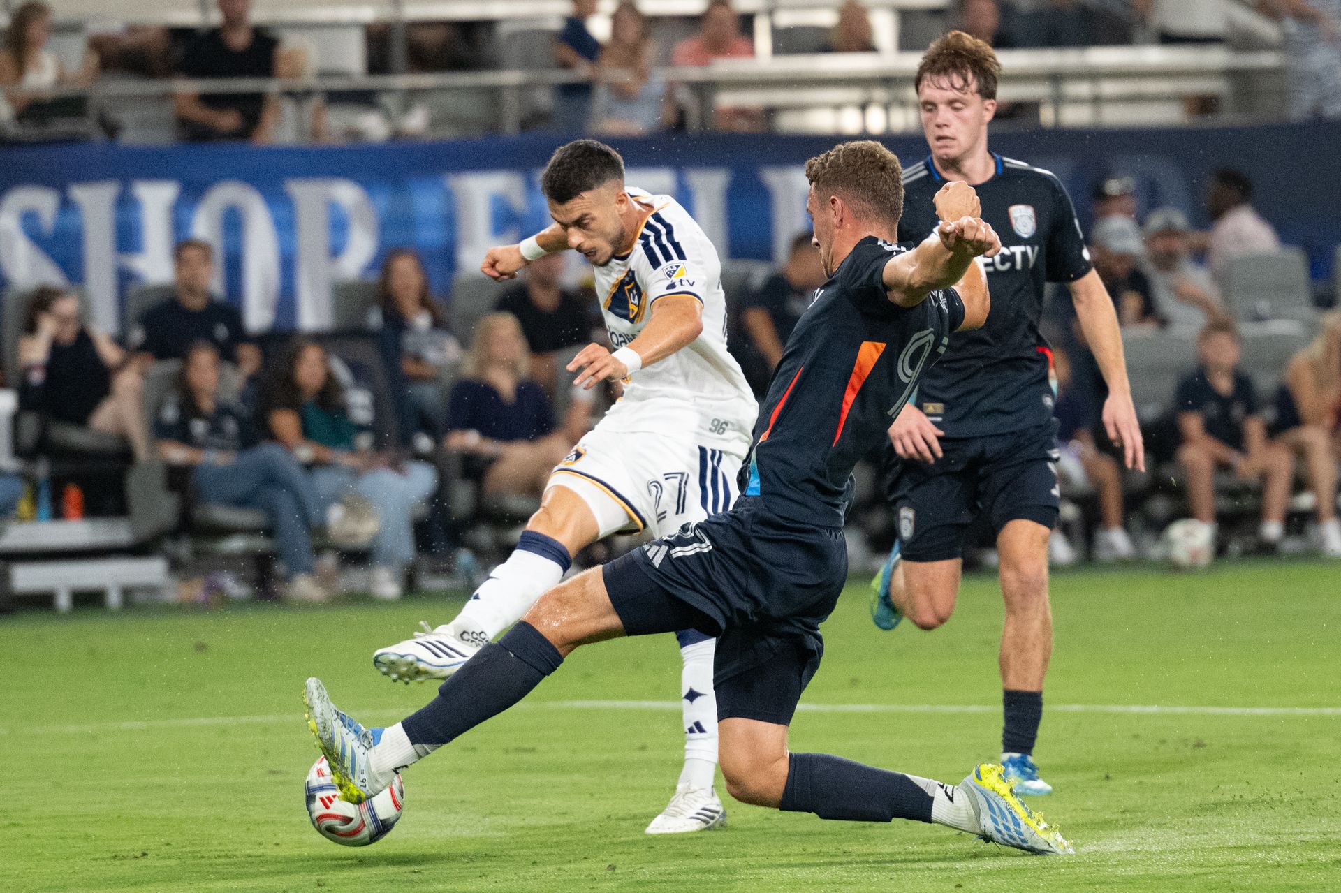 Erik Thommy's goal attempt for LA Galaxy against San Diego FC