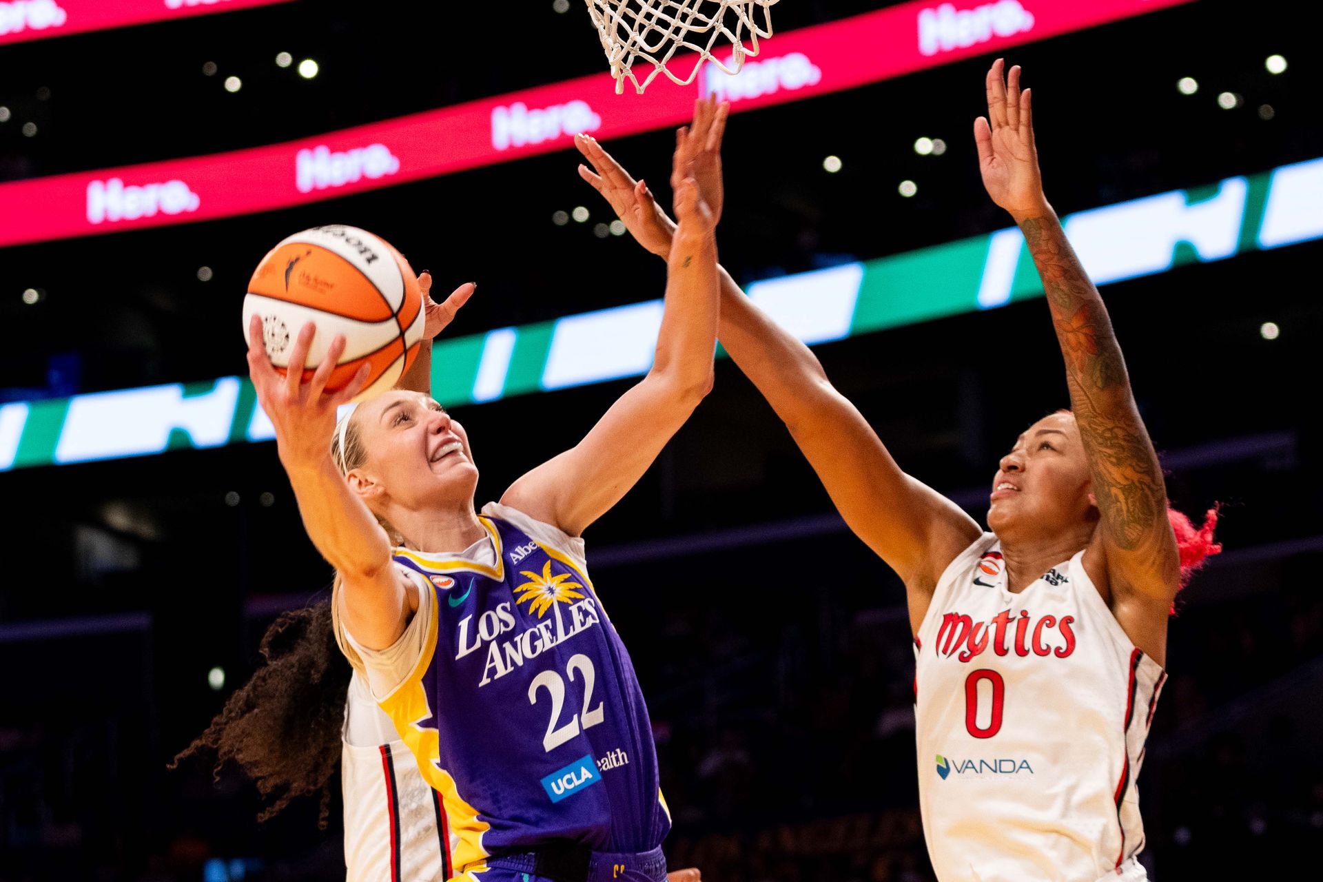 Cameron Brink's Forceful Attack at the Basket