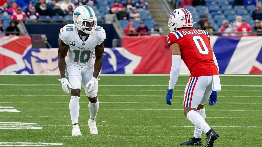 Christian Gonzalez contract, New England Patriots, Tyreek Hill, Miami Dolphins