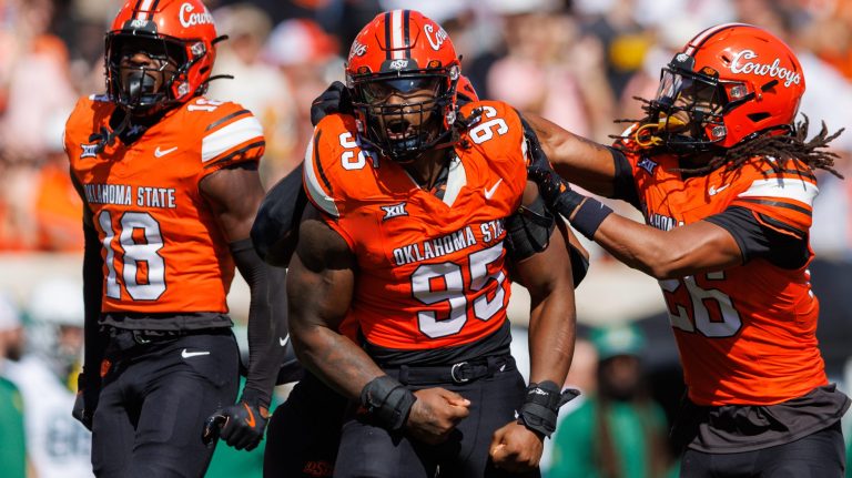 27. Philadelphia Eagles: Jaleel Johnson