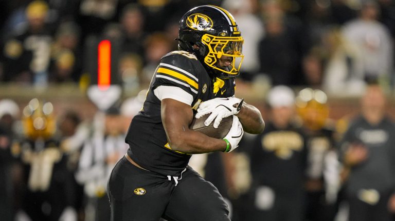 17. Chicago Bears: Ahmad Hardy