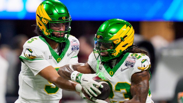 17. Dierre Hill Jr. - Oregon Ducks