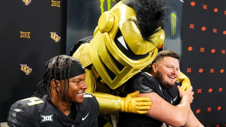 38. Alonza Barnett III - UCF Knights