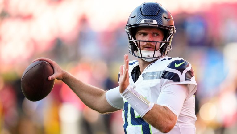 1) Week 16: Los Angeles Rams @ Seattle Seahawks (Christmas)
