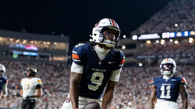 4. Florida Gators at Auburn Tigers