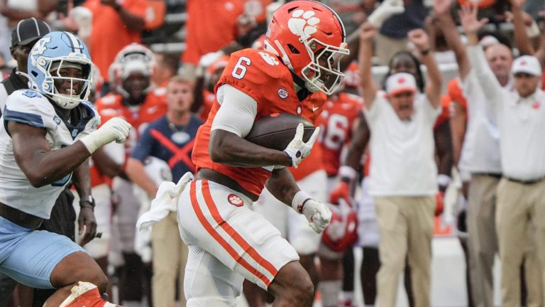 10. Clemson Tigers