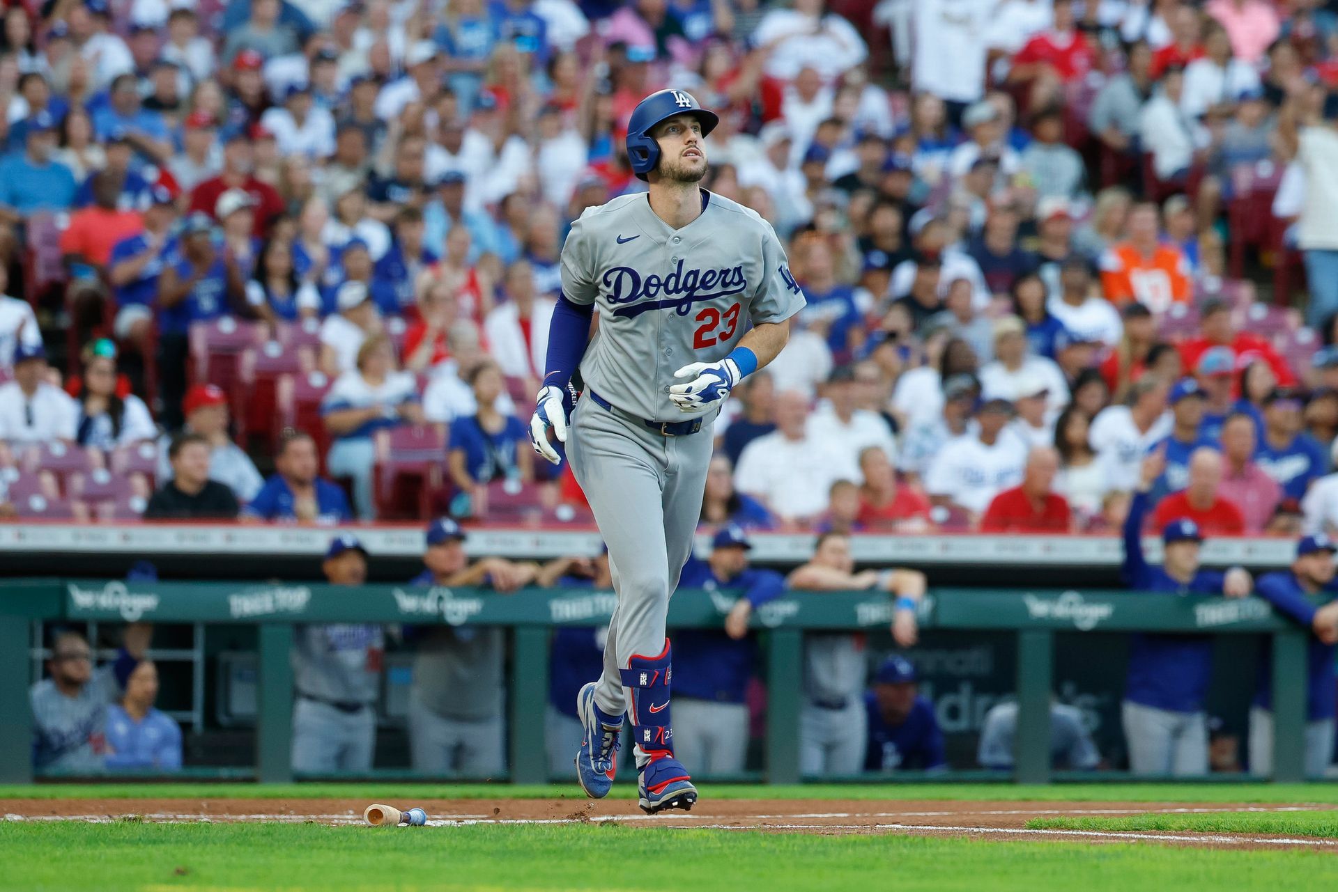 Kyle Tucker watches his home run against the Reds, September 2026