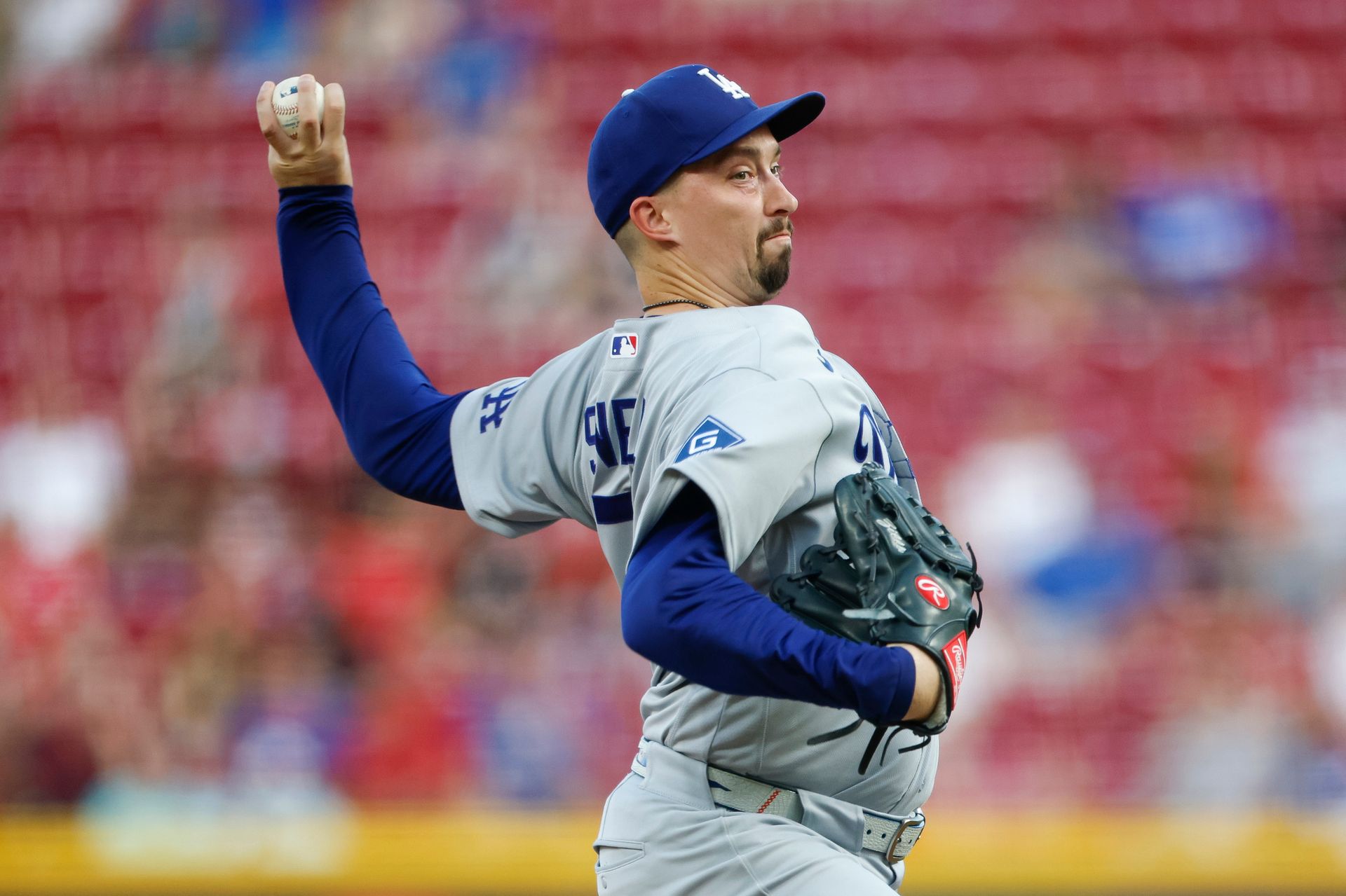 Blake Snell pitching against the Reds in Cincinnati