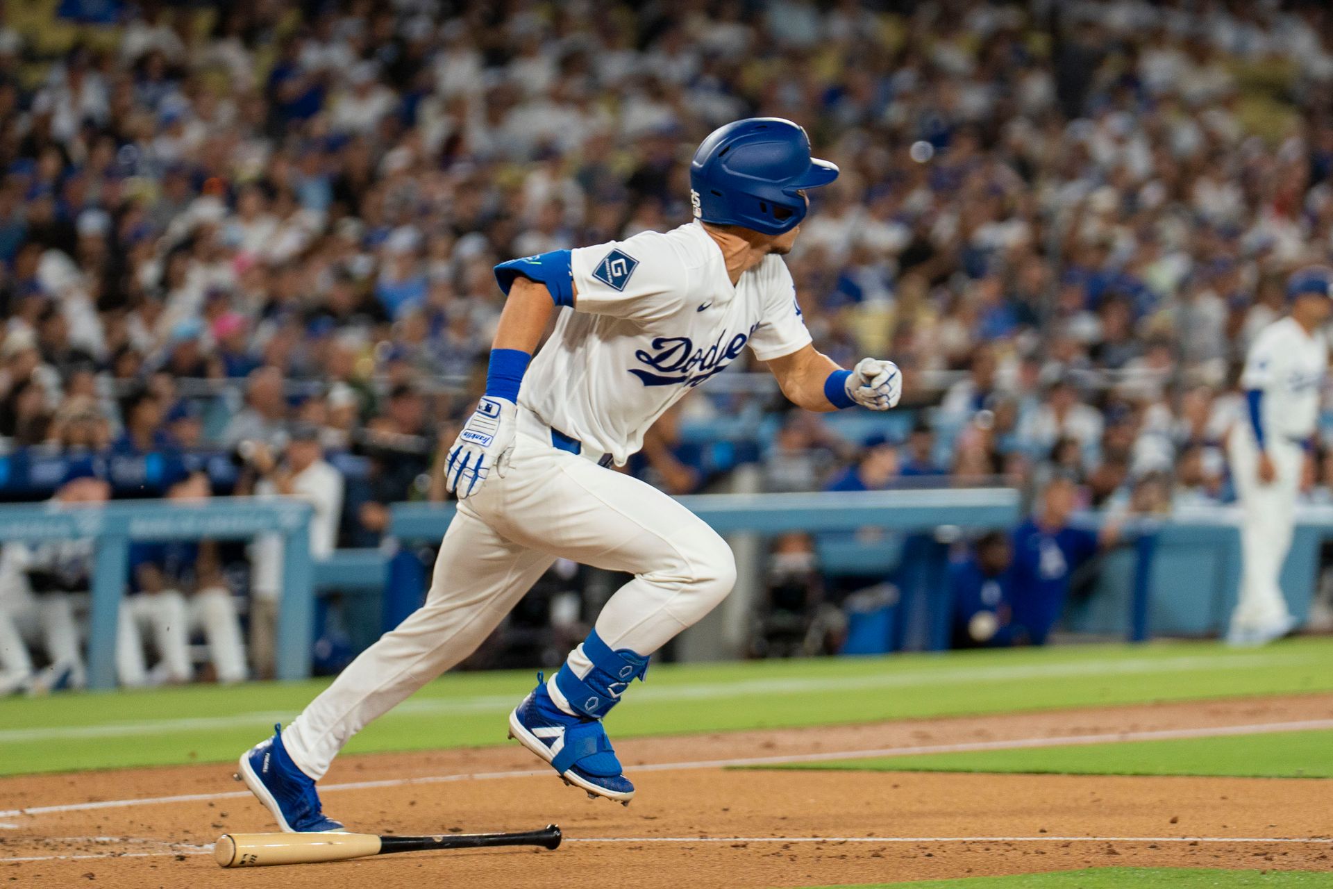 Tommy Edman hits a single for the Dodgers