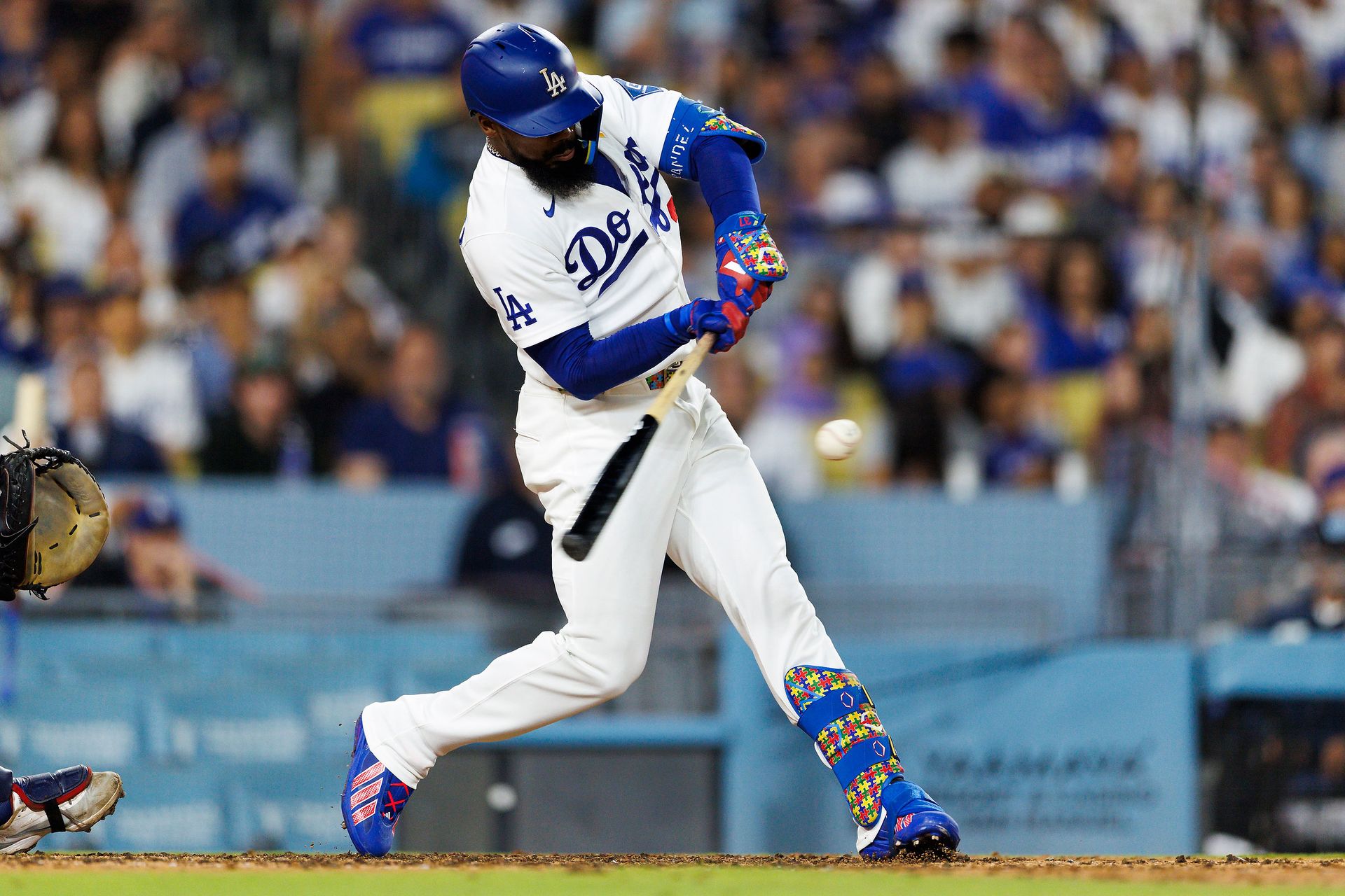 Teoscar Hernandez batting against the Nationals