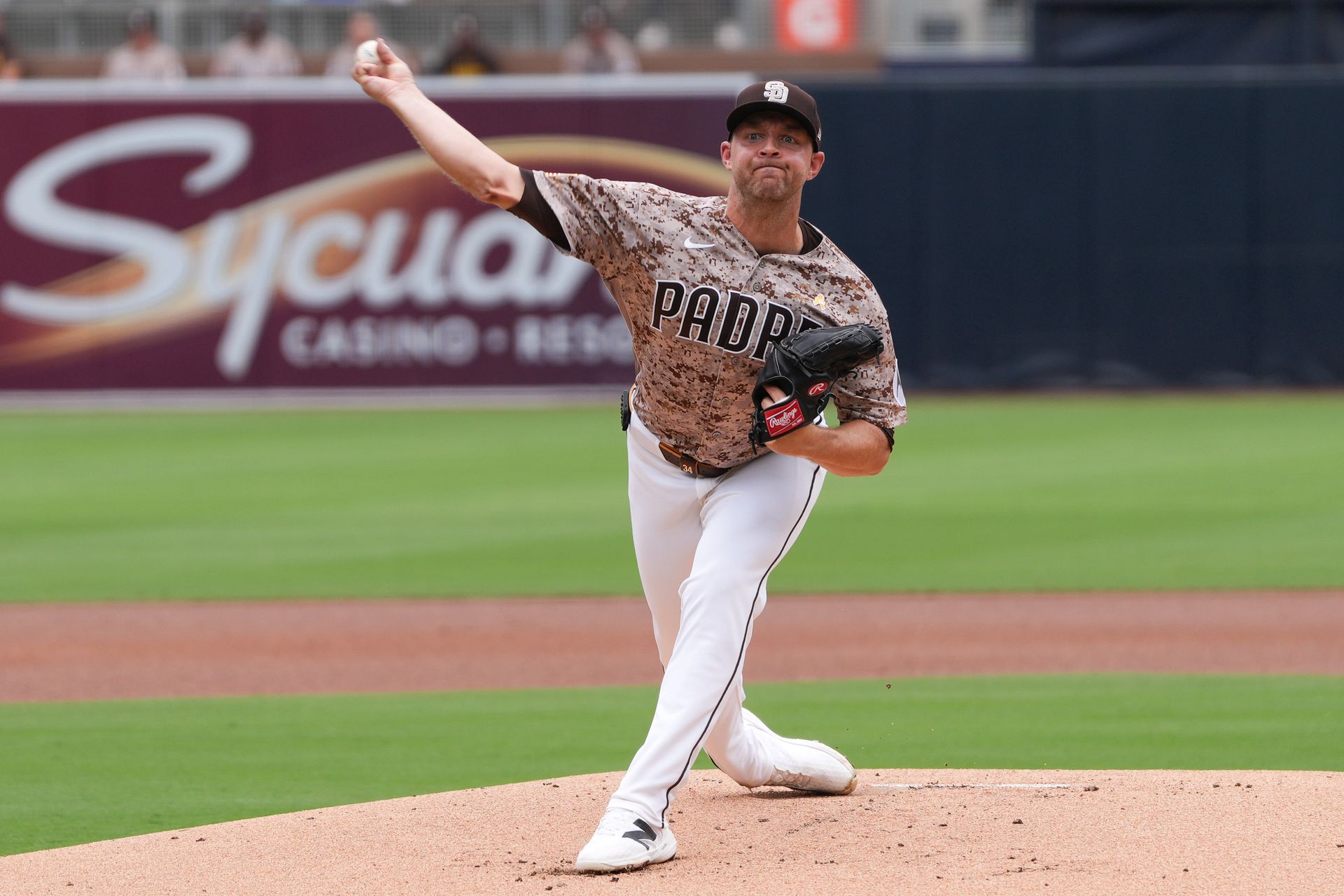 Michael King pitches in Padres vs Yankees game at Petco Park