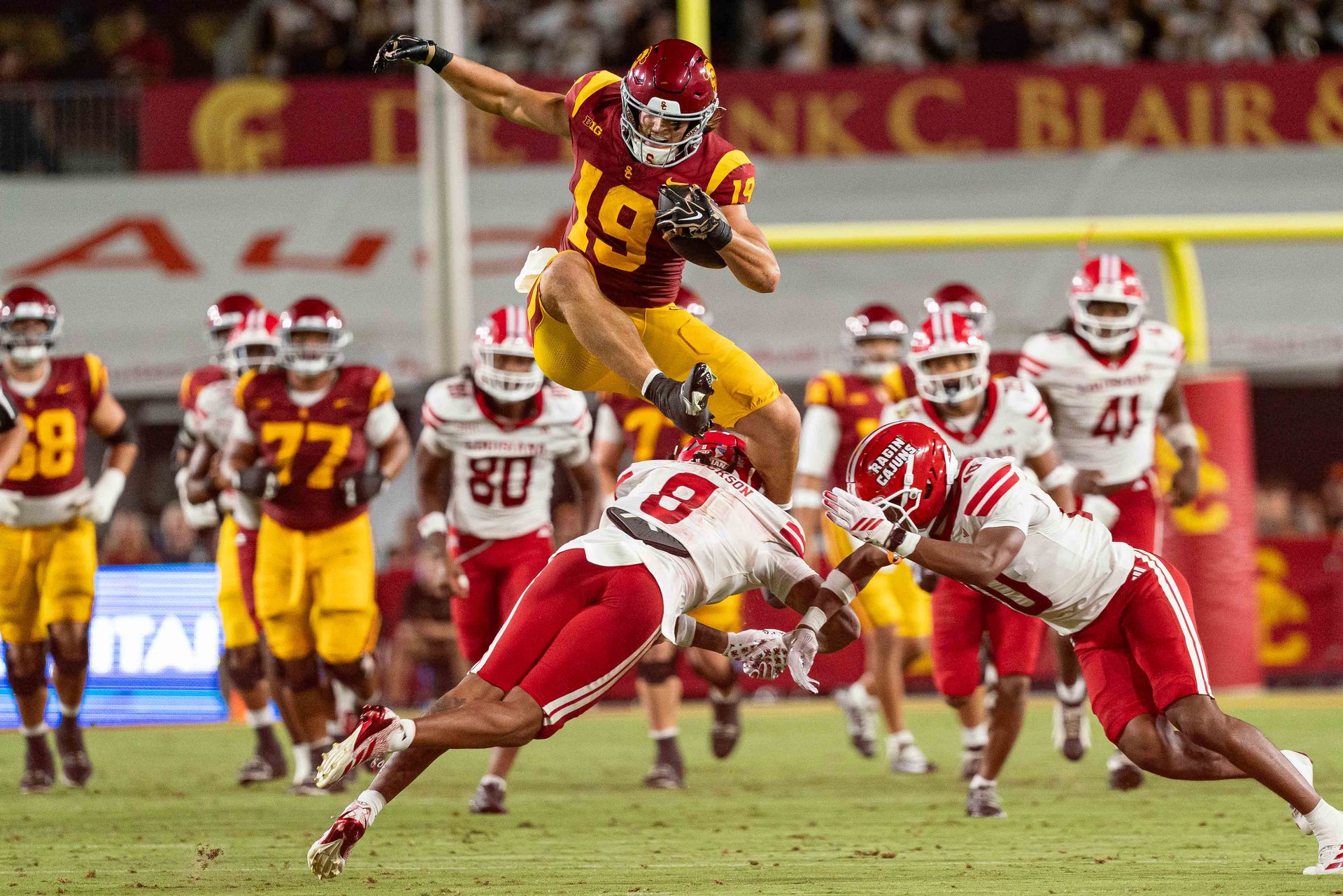 Mark Bowman hurdles defense in USC's win