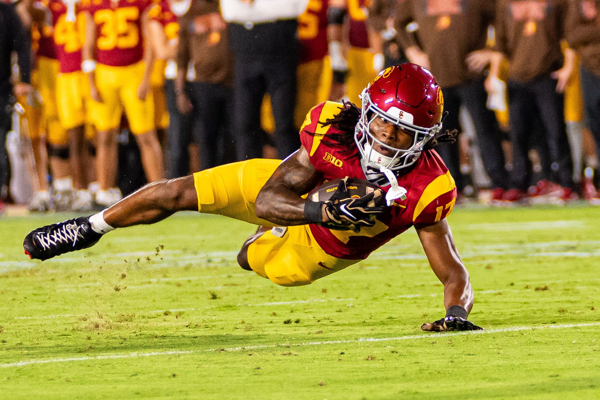 Kayden Dixon-Wyatt secures catch for USC