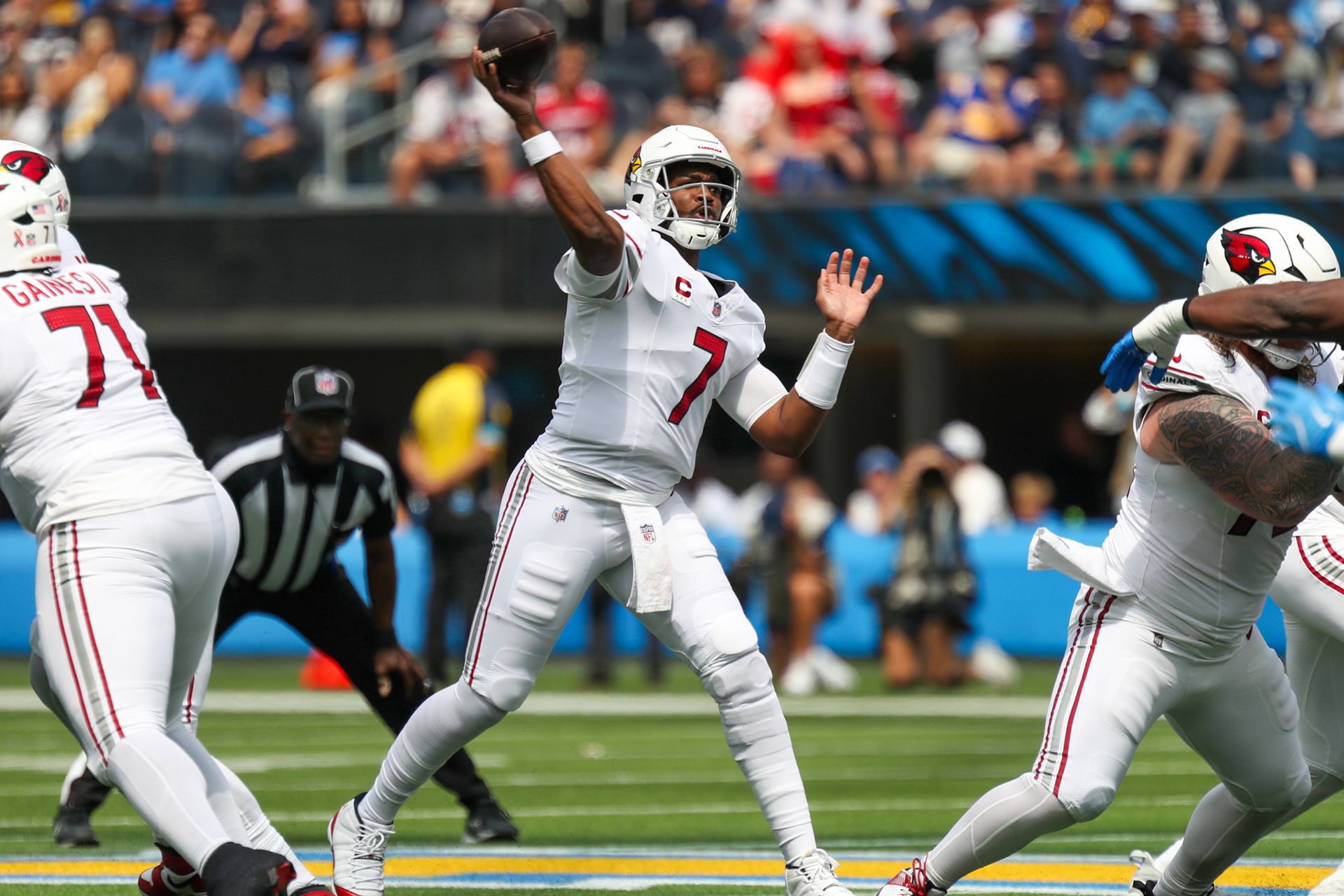 Jacoby Brissett throws a pass in the game against the Chargers