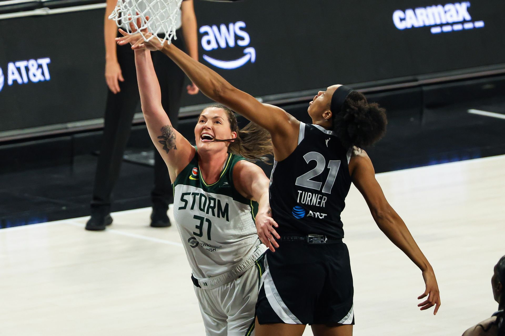 Brianna Turner blocks Stefanie Dolson's shot in the WNBA game