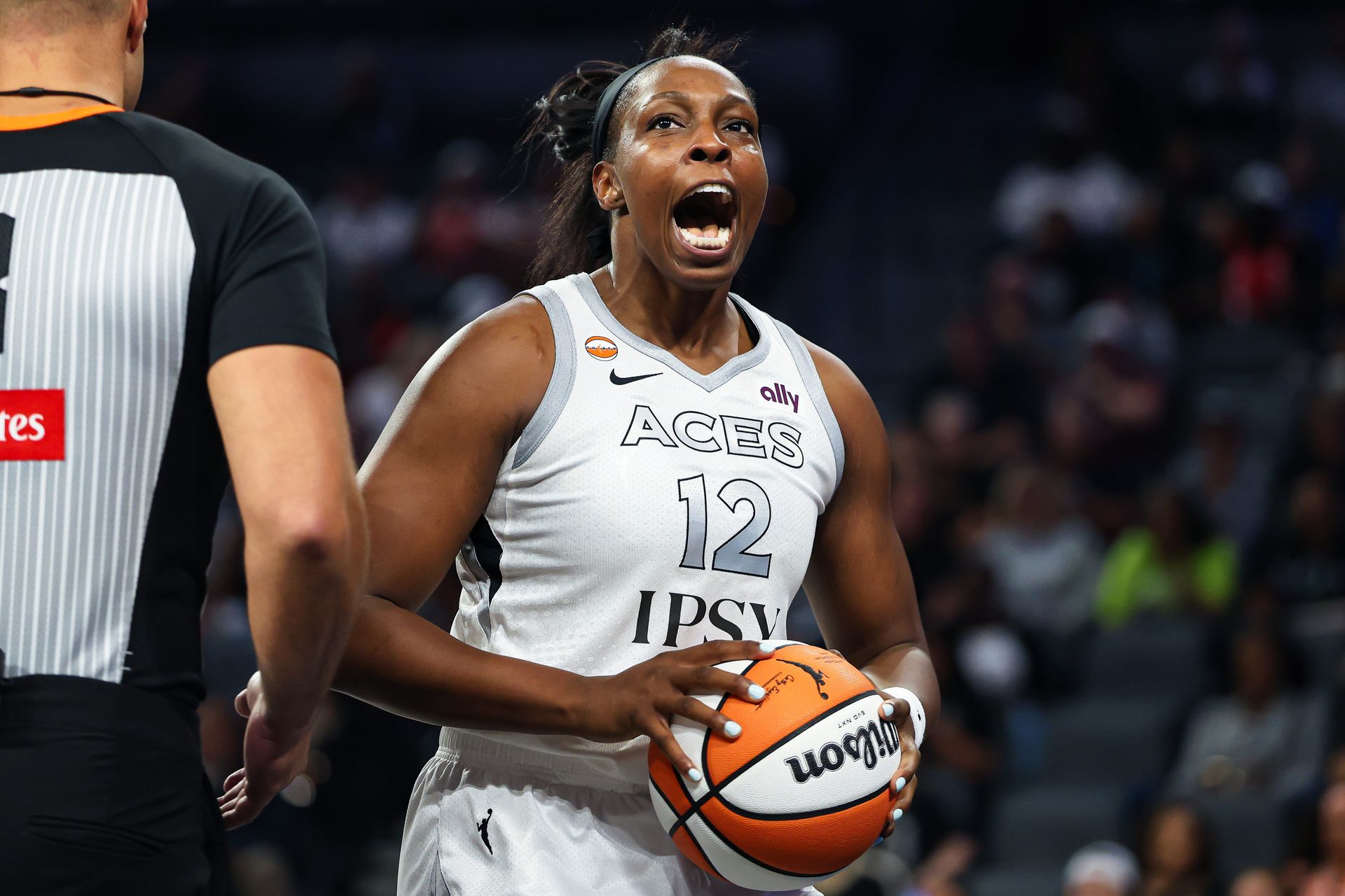 Chelsea Gray reacts to a turnover against the Sparks