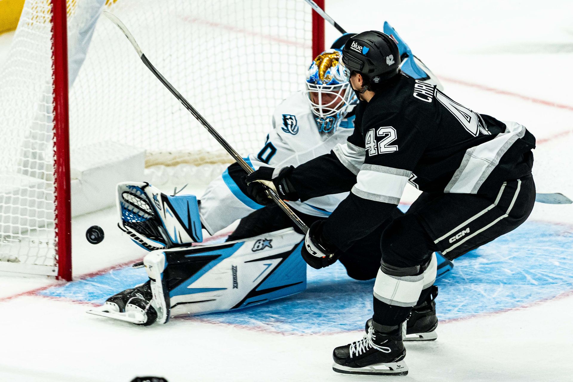 Trevor Moore scores in shootout for Kings vs. Mammoth, Sep 22, 2026