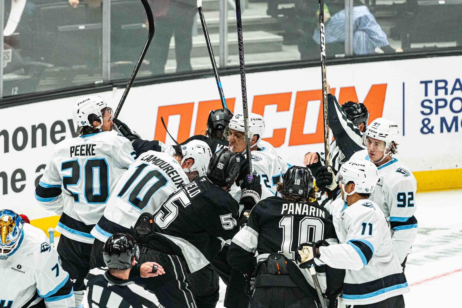 Kings and Mammoths clash during NHL game, Sep 22, 2026