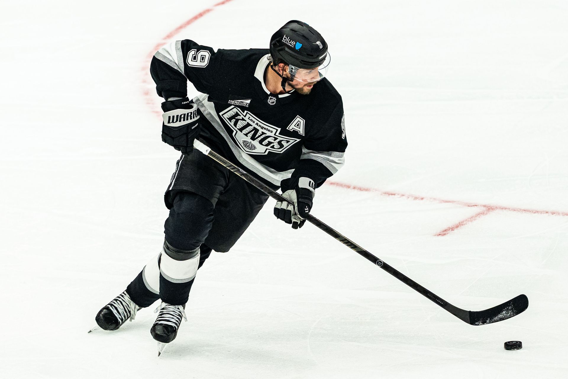 Adrian Kempe sets up offense vs. Utah Mammoth, Sep 22, 2026