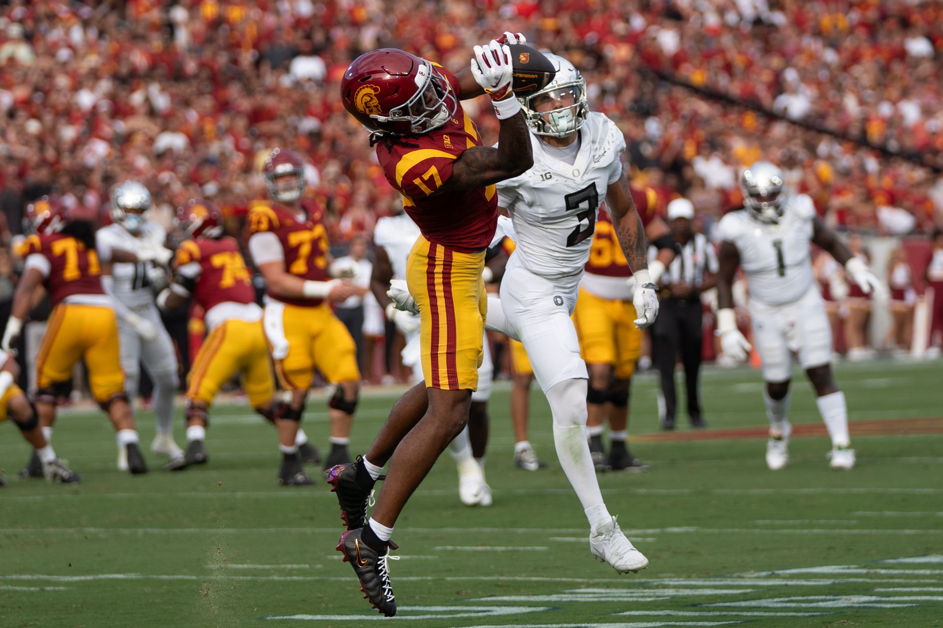 Spectacular Catch by Kayden Dixon-Wyatt Over Defender