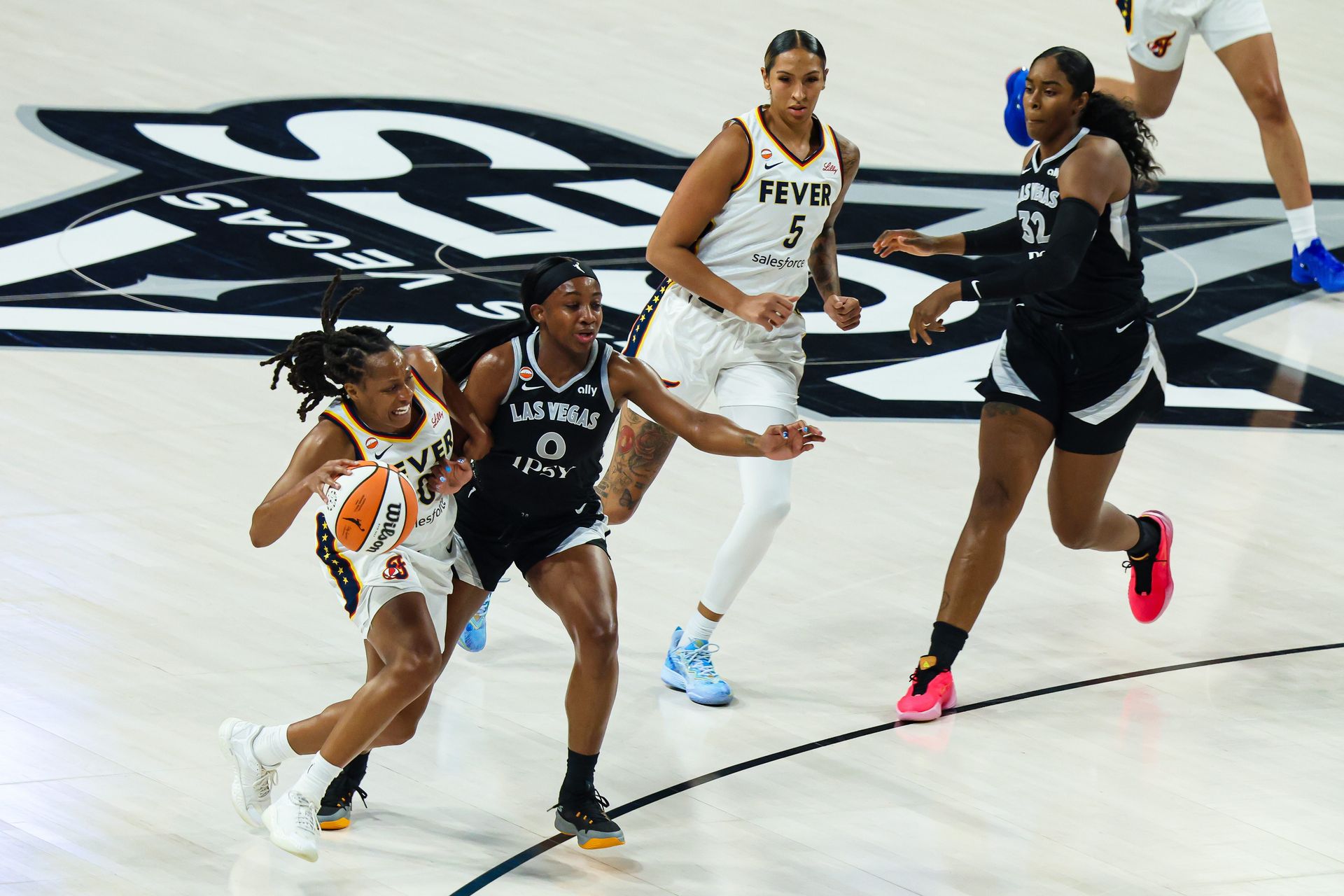 Jackie Young fouls Kelsey Mitchell in intense WNBA Playoff moment