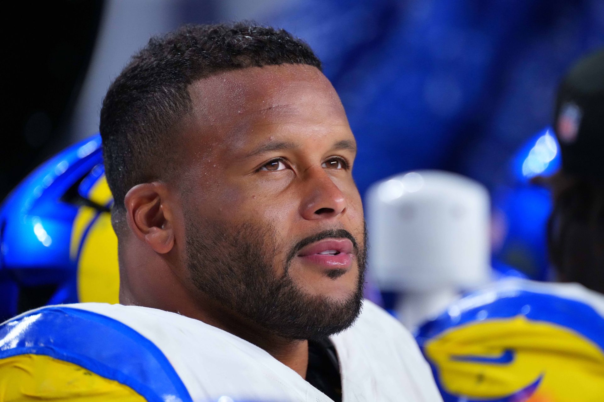 Aaron Donald focused during the game against the Broncos