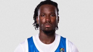 17) Charlotte Hornets: F Hugo Yimga, France
