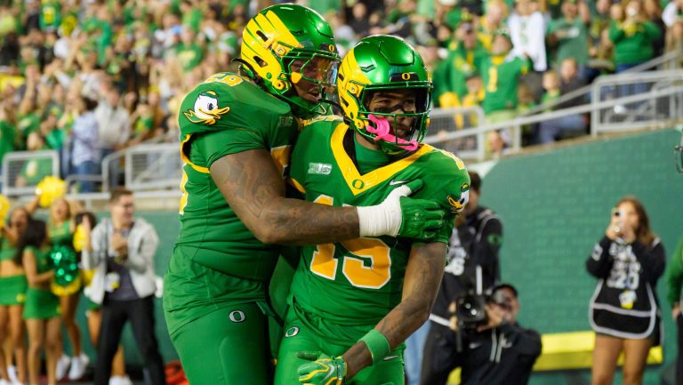 4. Oregon Crushes USC