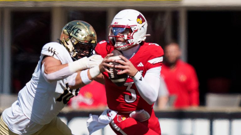 3. Louisville Cardinals