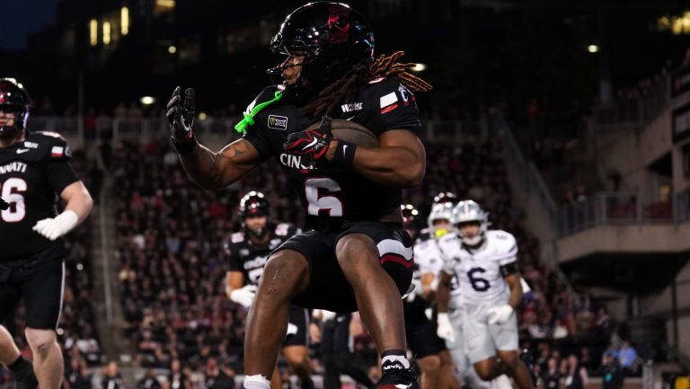 5. Cincinnati Bearcats vs West Virginia Mountaineers