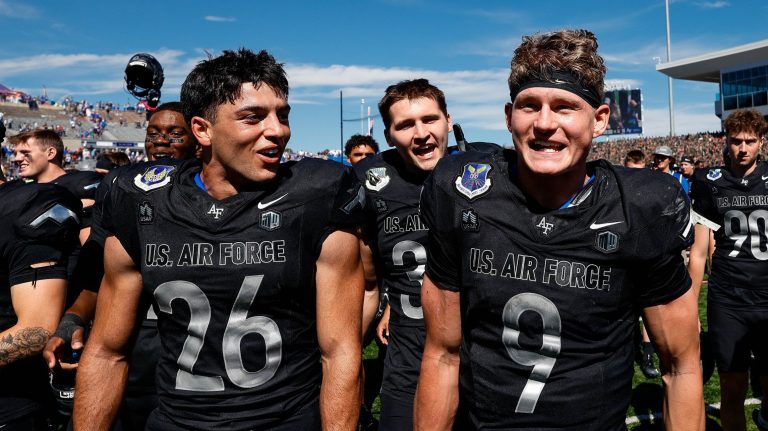 31. Air Force Falcons (4-1)