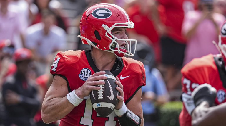 3. Georgia Bulldogs (5-0)