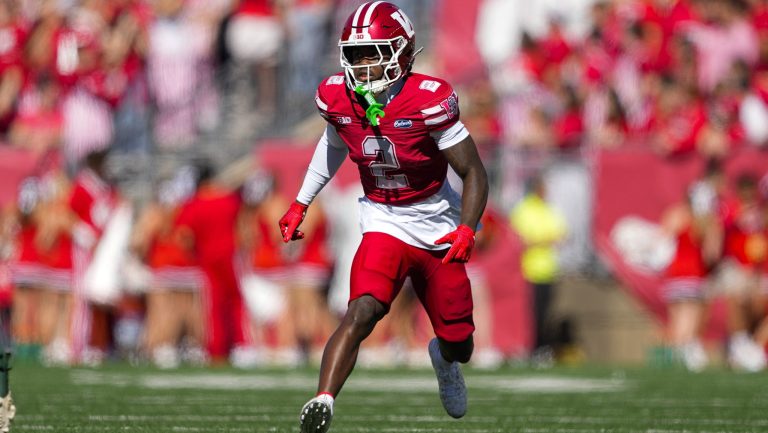 2. UCLA Bruins vs Wisconsin Badgers