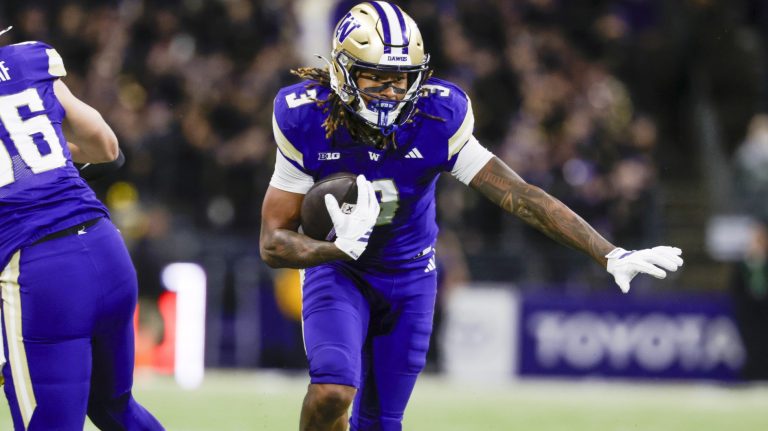 6. Washington Huskies