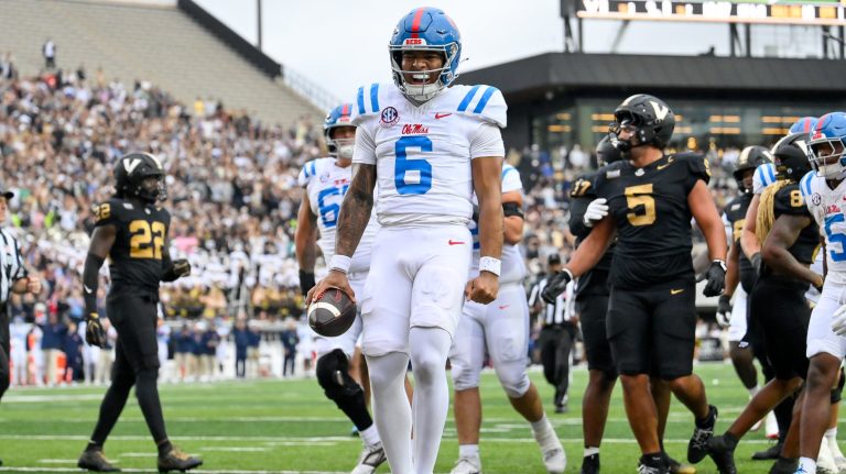 8. Ole Miss Rebels (4-1)