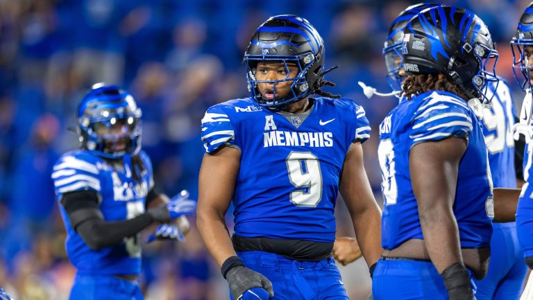 25) Memphis Tigers (5-1)