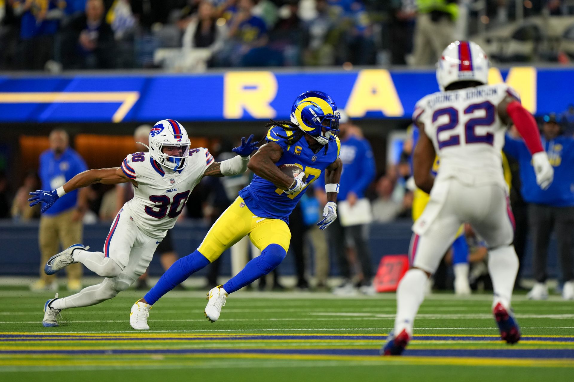 Davante Adams Runs After the Catch Against Buffalo