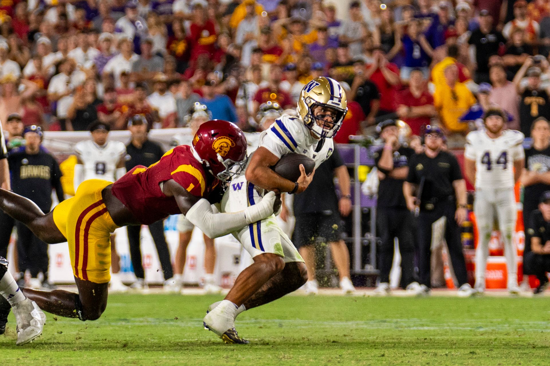 Kameryn Crawford's game-sealing sack for USC against Washington
