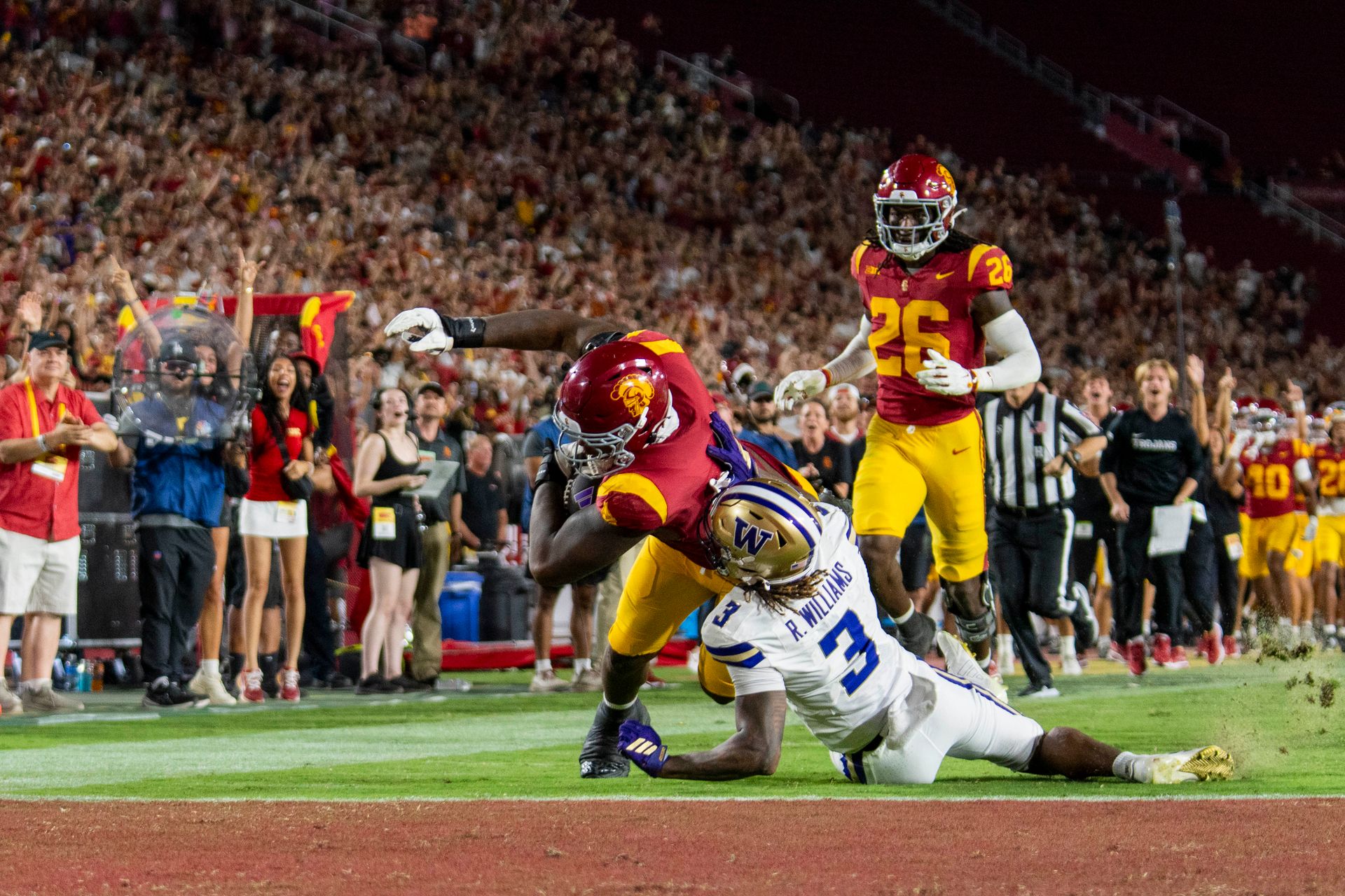Jahkeem Stewart's defensive touchdown for USC against Washington