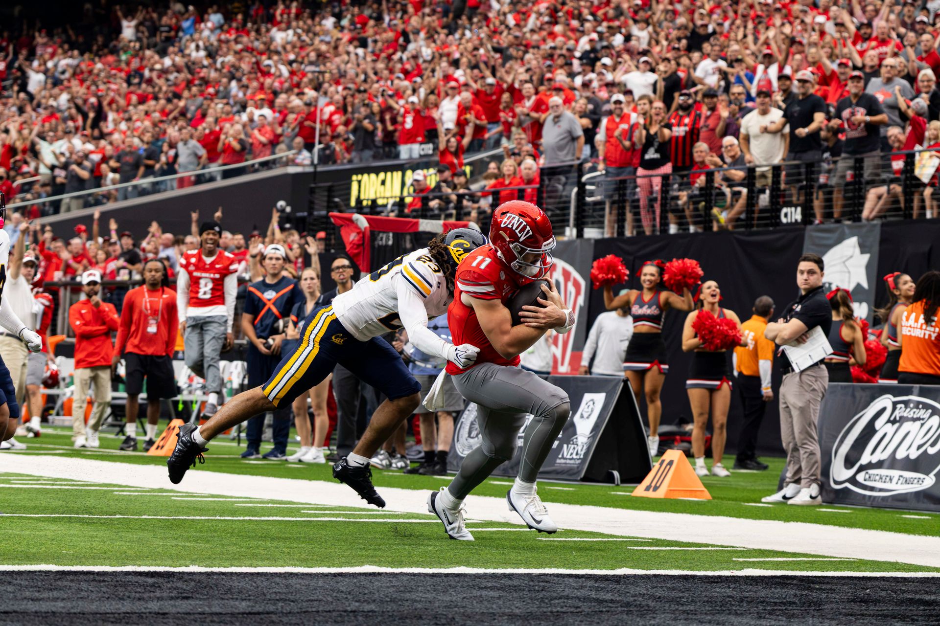 Jackson Arnold's rushing touchdown boosts UNLV's lead