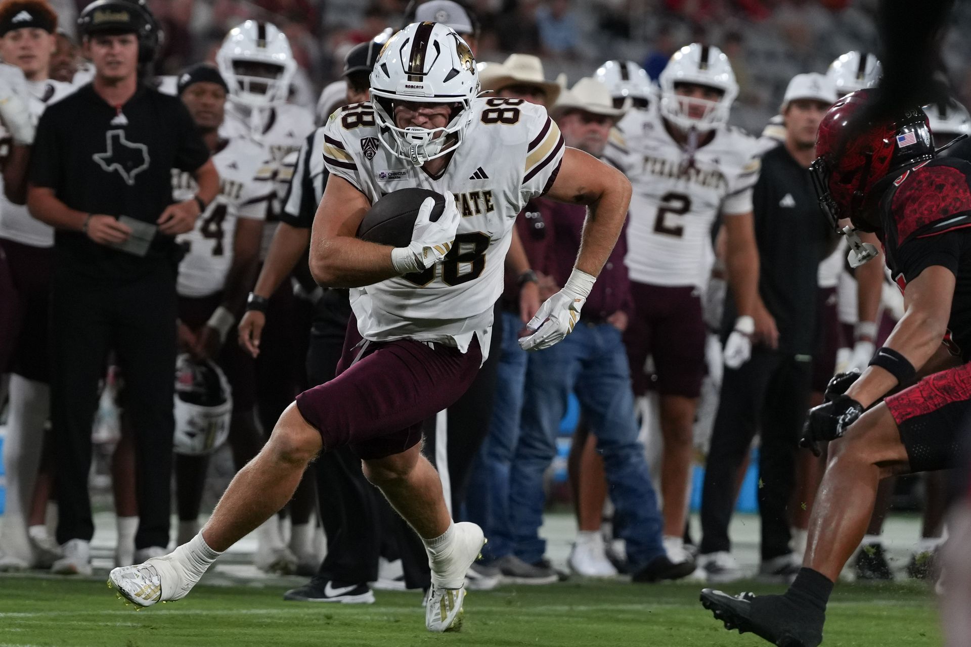 Jake Simpson (88) runs during NCAA game, Oct 03, 2026