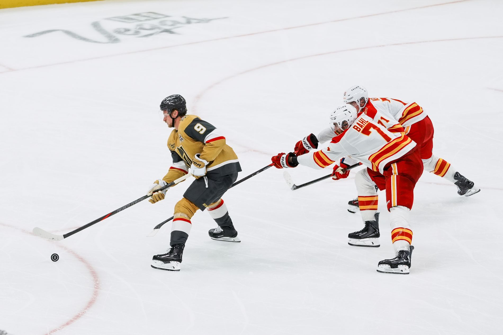 Jack Eichel escapes Simon Nemec and Kevin Bahl