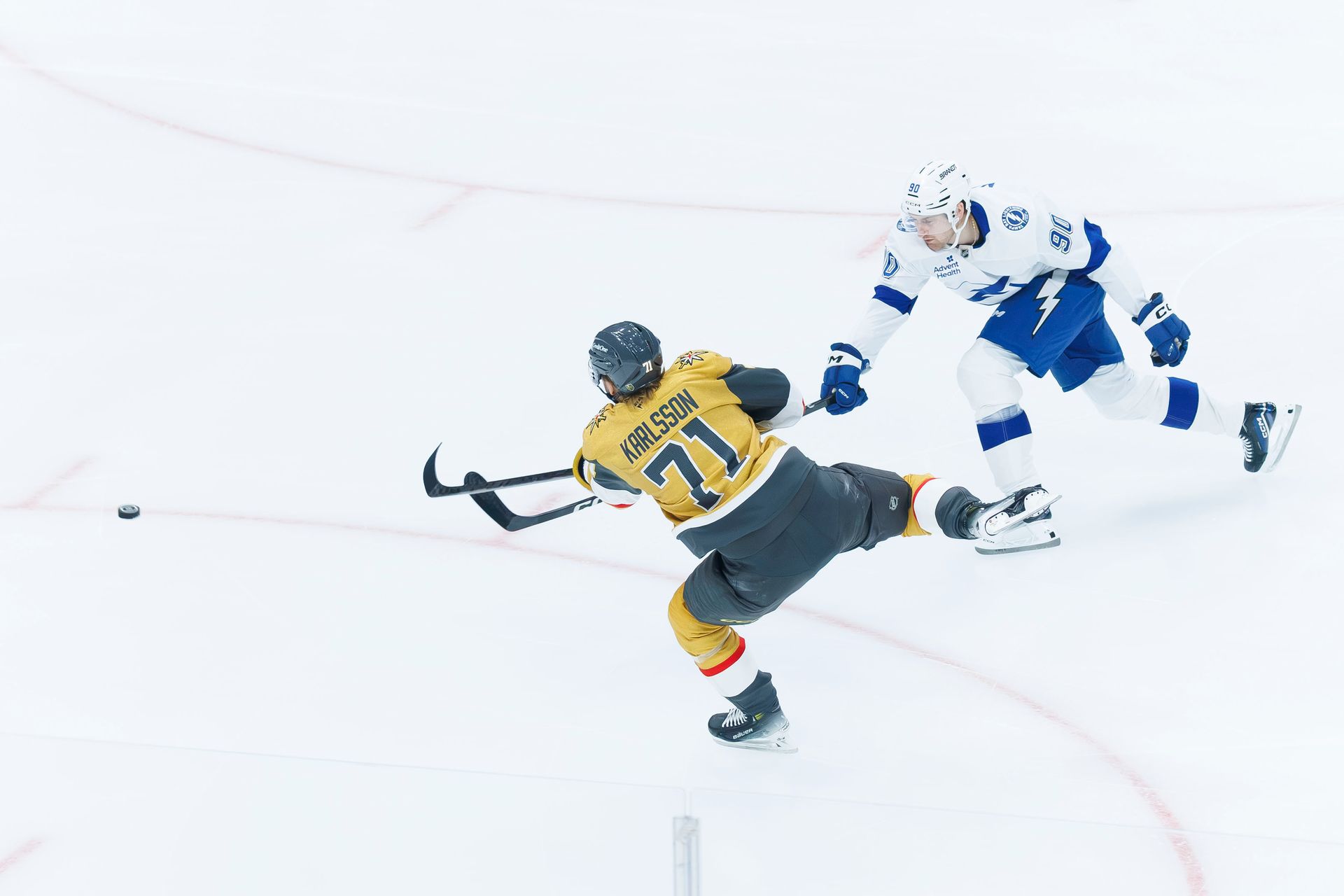 William Karlsson shoots against the Lightning
