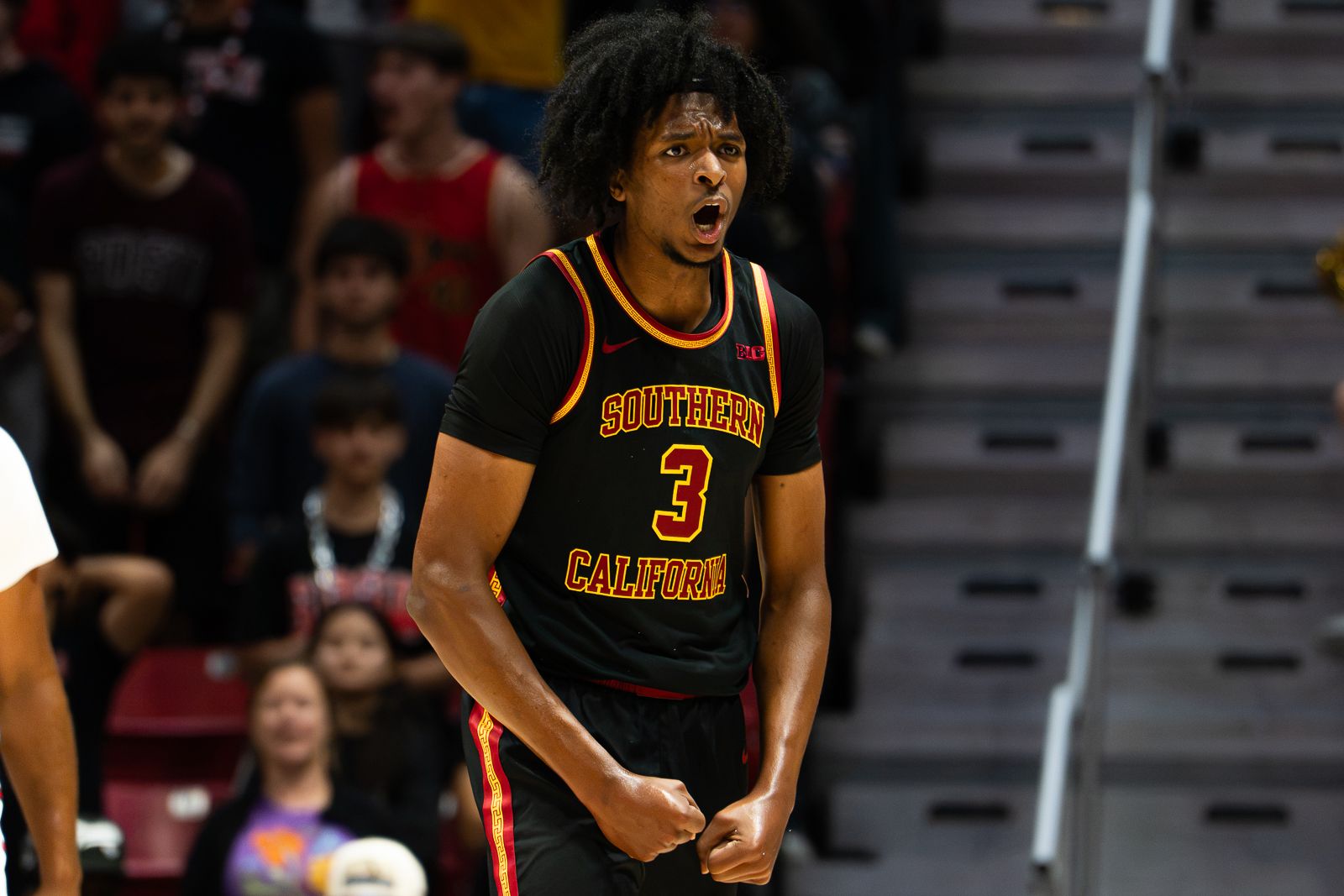 Adonis Ratliff celebrates a USC basket