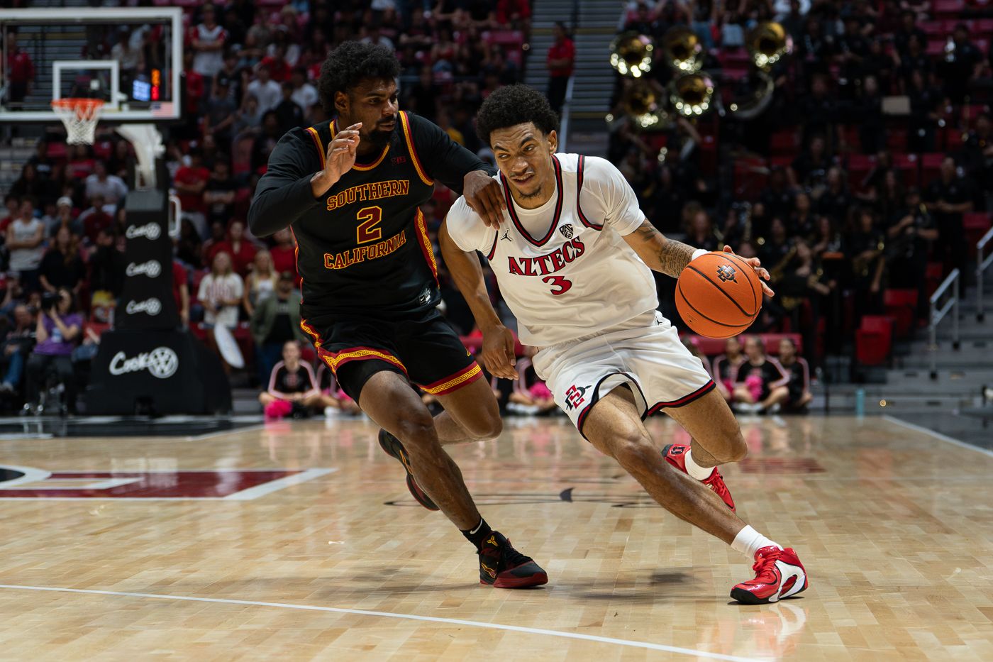 Ezlie Harrington directs the San Diego State offense