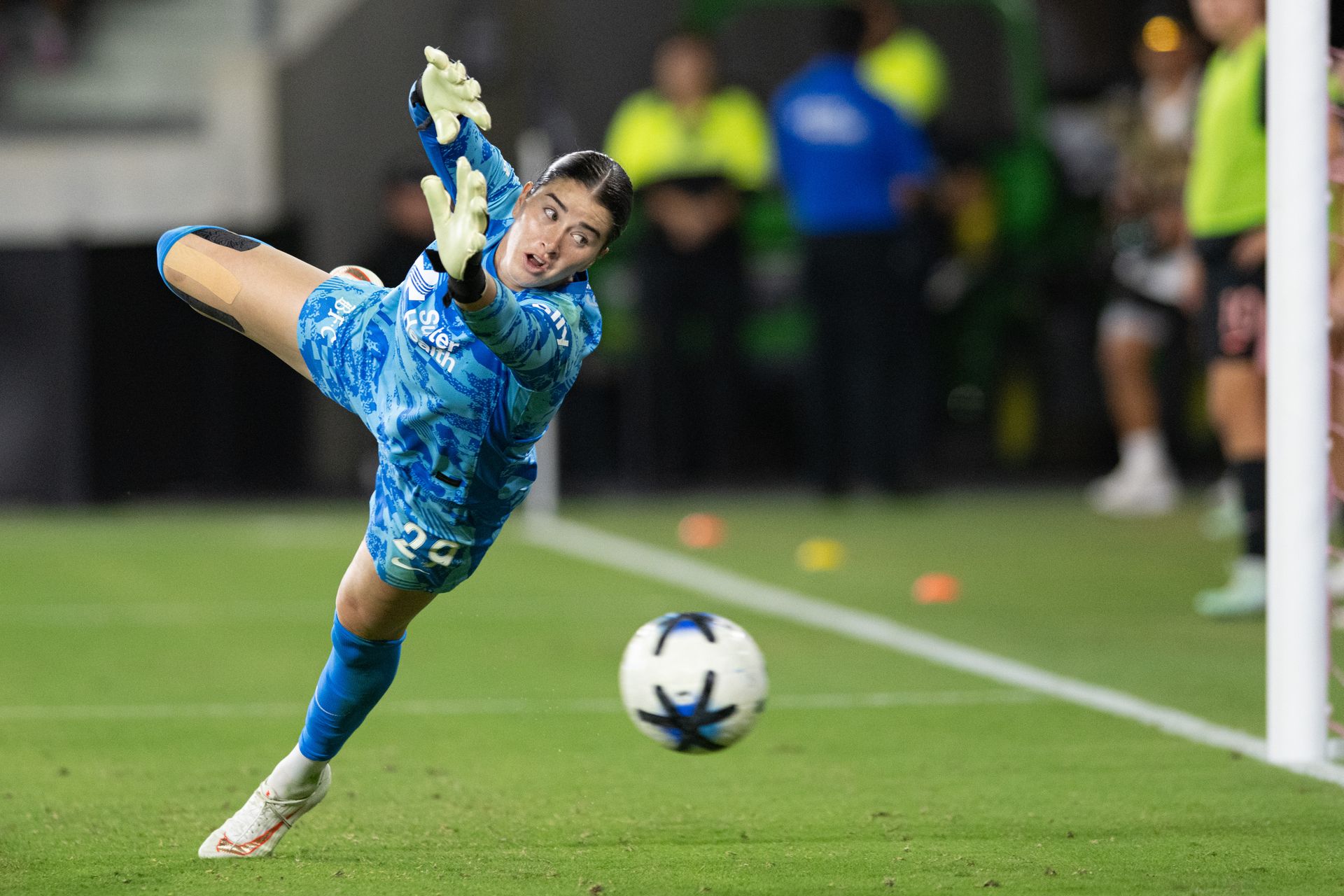 Jordan Silkowitz dives but misses the save