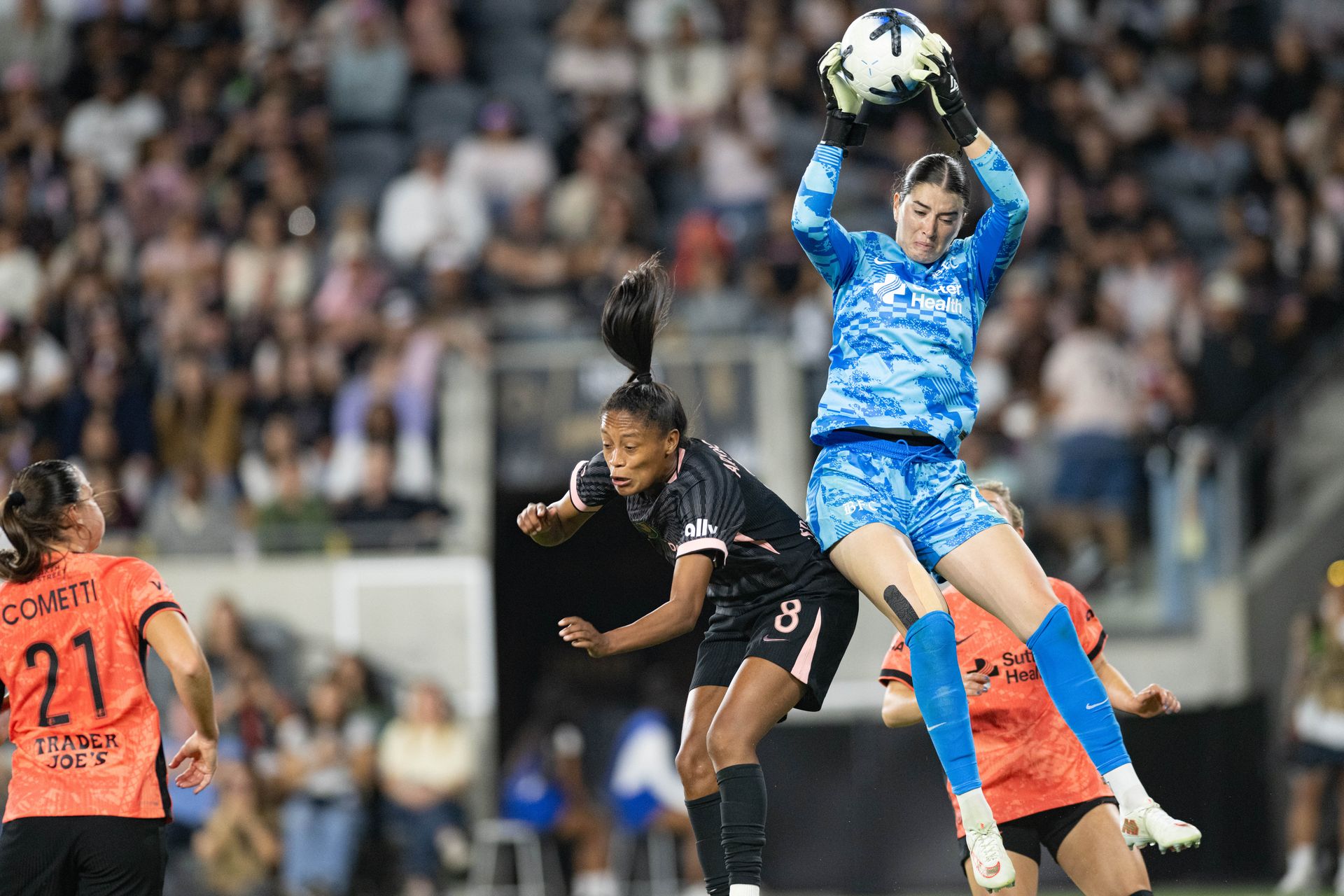 Jordan Silkowitz leaps to make a save