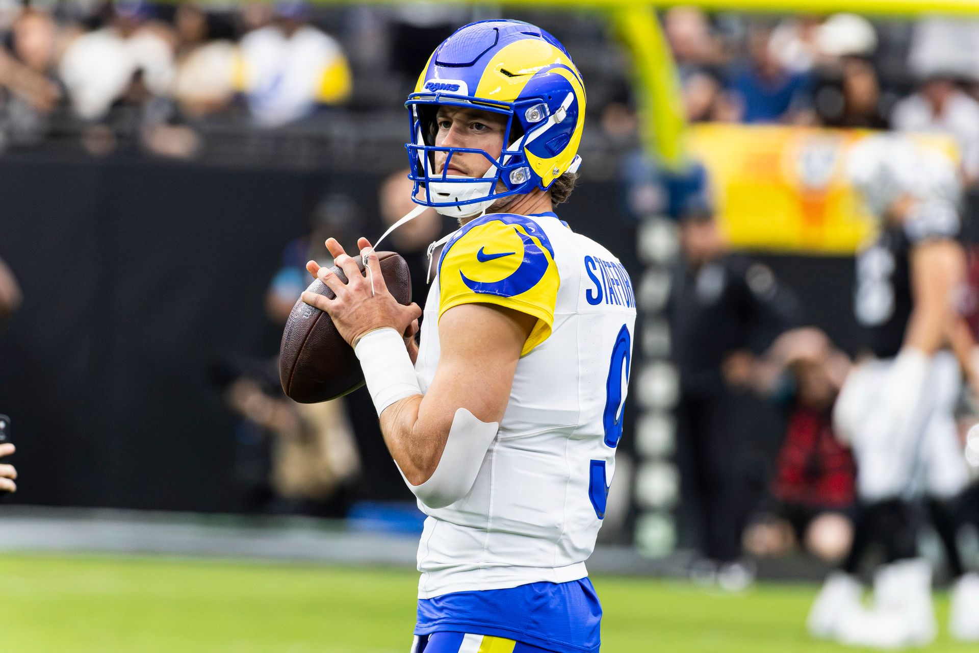 Matthew Stafford Warms Up Before Facing the Raiders